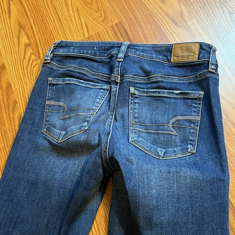 American Eagle Blue Jogging Jeans Size 2